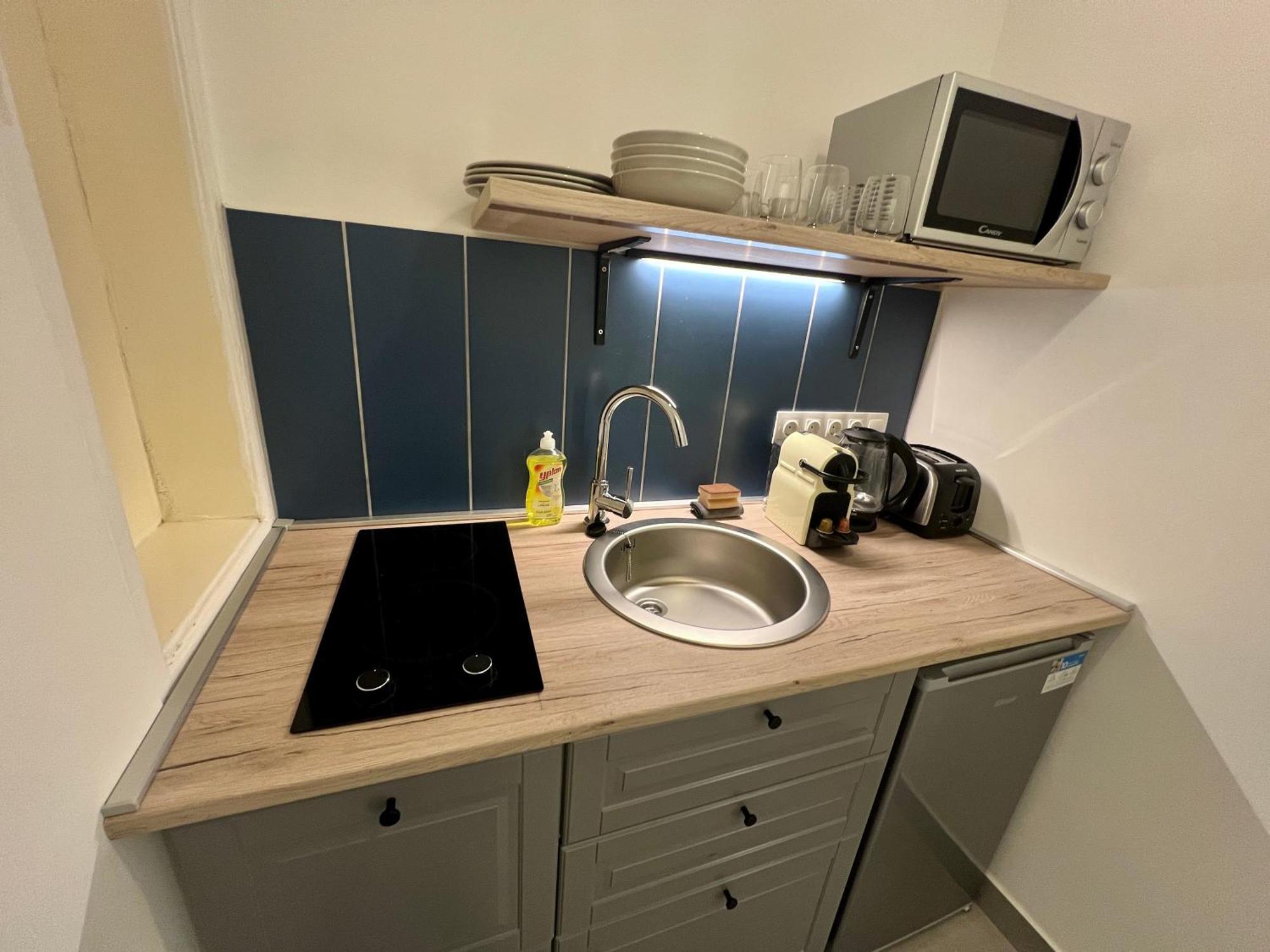 בודפשט Minimalistic Apartment & Studio In Heart Street מראה חיצוני תמונה