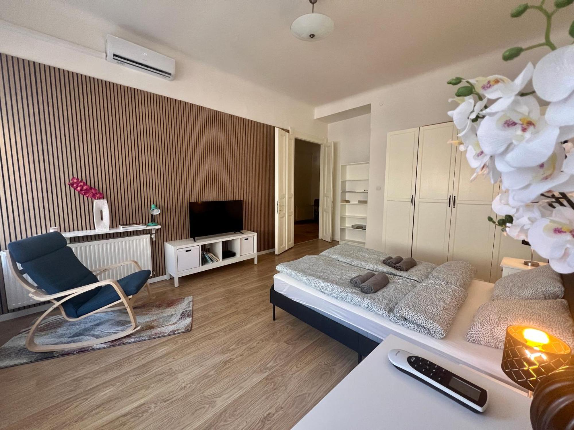 בודפשט Minimalistic Apartment & Studio In Heart Street מראה חיצוני תמונה